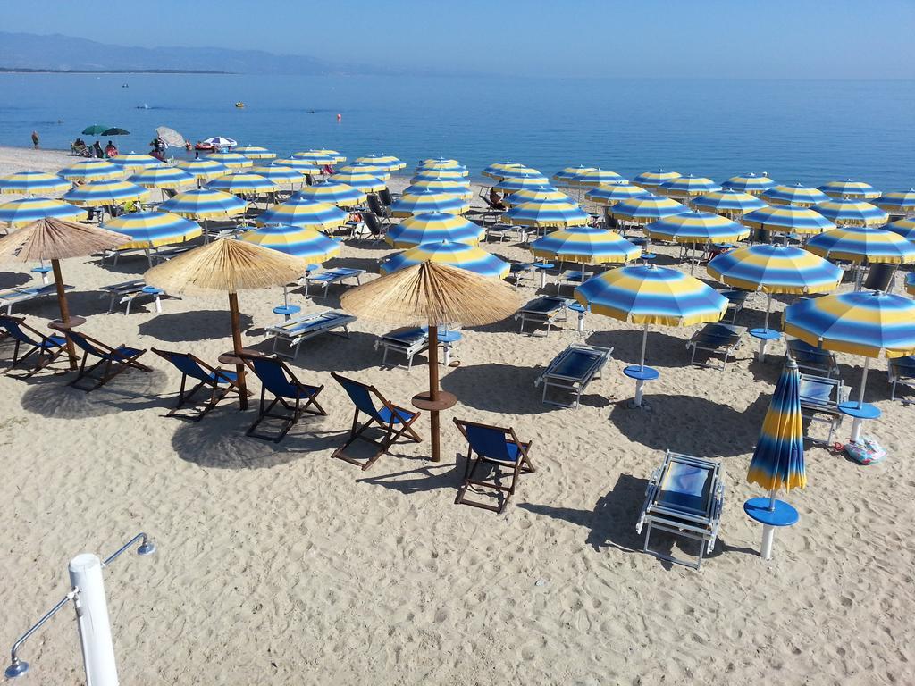 Hotel Poseidon Кориляно Калабро Екстериор снимка