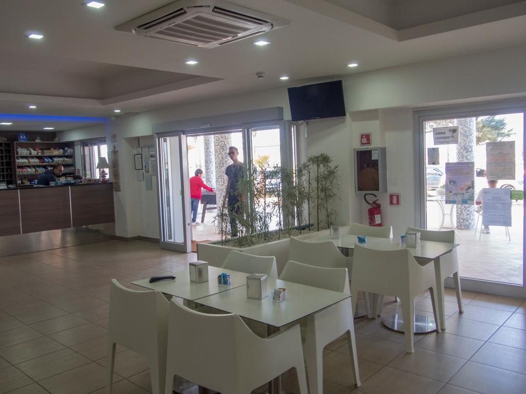 Hotel Poseidon Кориляно Калабро Екстериор снимка