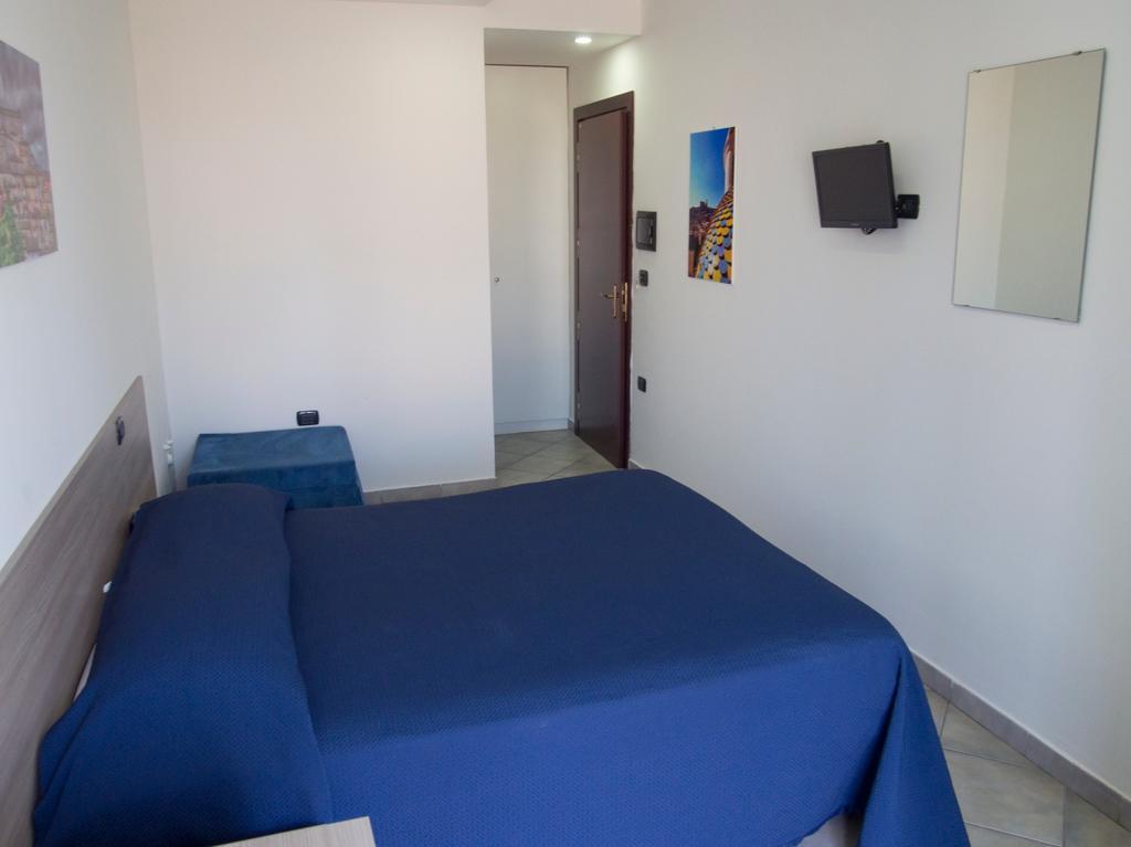 Hotel Poseidon Кориляно Калабро Екстериор снимка